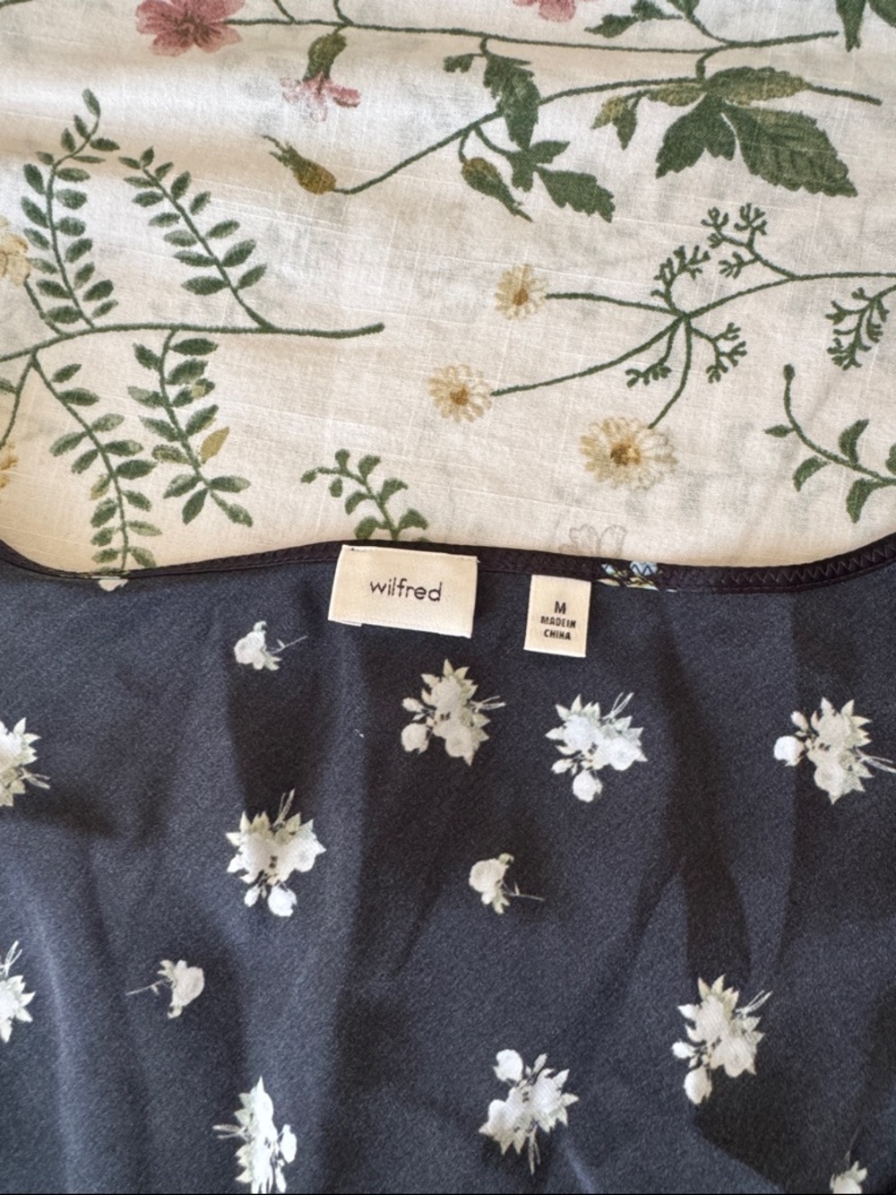 Wilfred Black Floral V-Neck Tie-Waist Blouse - Picture 2 of 4